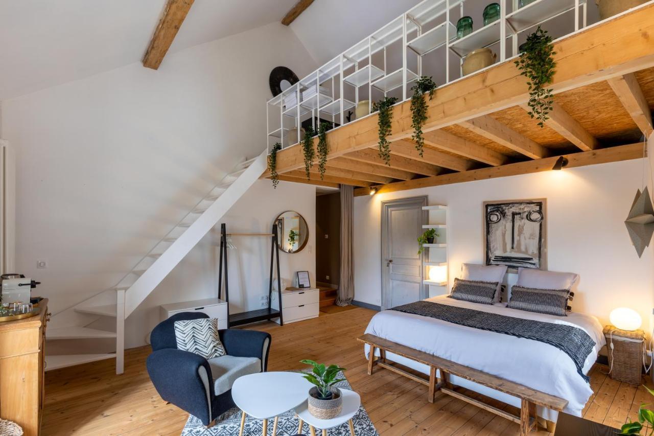 Bed and Breakfast La Burie Saint-Savinien Экстерьер фото